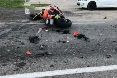 Водитель с алкогольным опьянением, при повороте с правой полосы налево, насмерть сбил мотоциклиста. Будет суд.