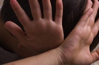 Воспитателя детсада Сочи осудили на 4 года за истязания детей